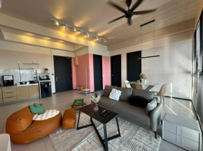 Perfect KTV Set & Netflix 3 Queen Bed Seaview